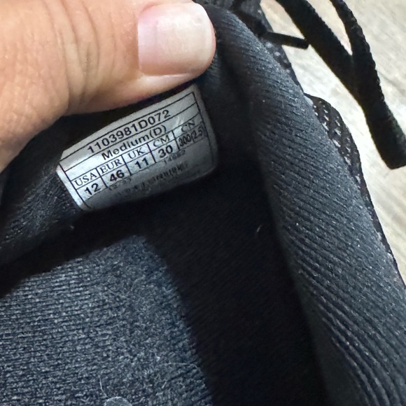 Brooks Revel Black and Gray Running Shoes - Picture 4 of 8